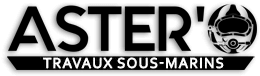 Texte blanc sur fond noir indiquant 'Travaux Sous-Marins'